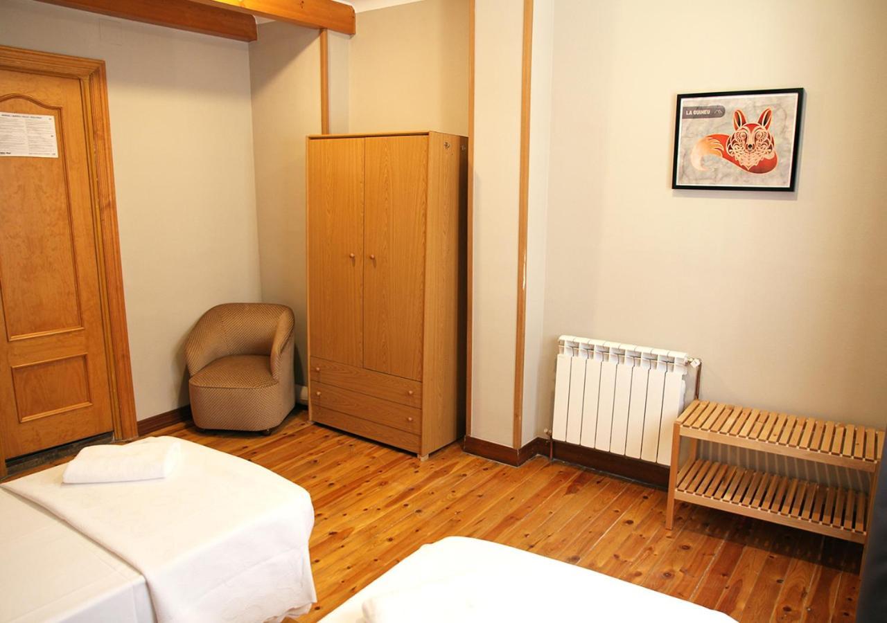 Hostal Fonda Prat Puigcerda Exterior photo