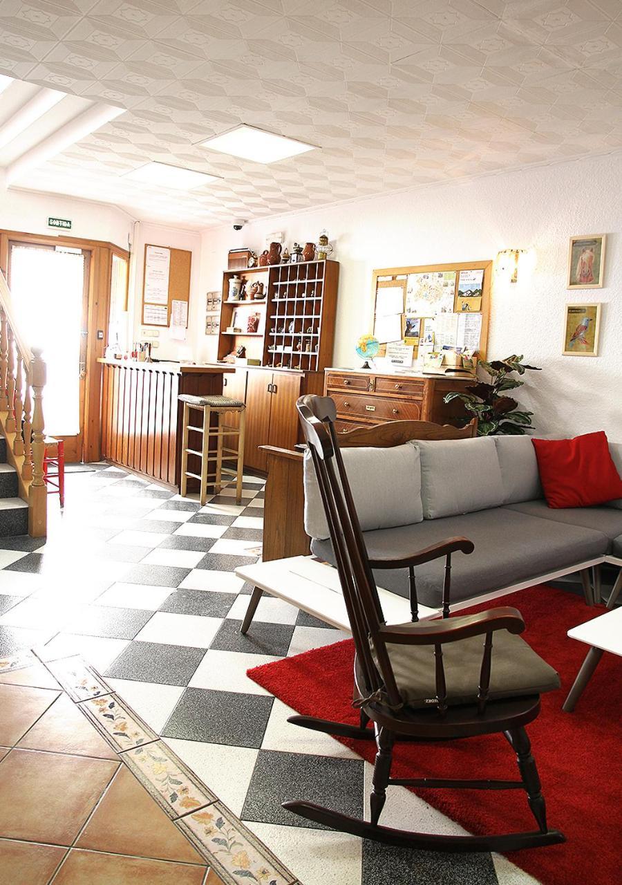 Hostal Fonda Prat Puigcerda Exterior photo